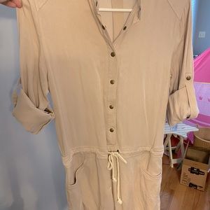Cream Miami button up romper. M